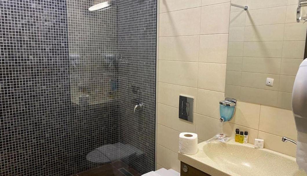 Betlem Hotel -Tbilisi City מראה חיצוני תמונה