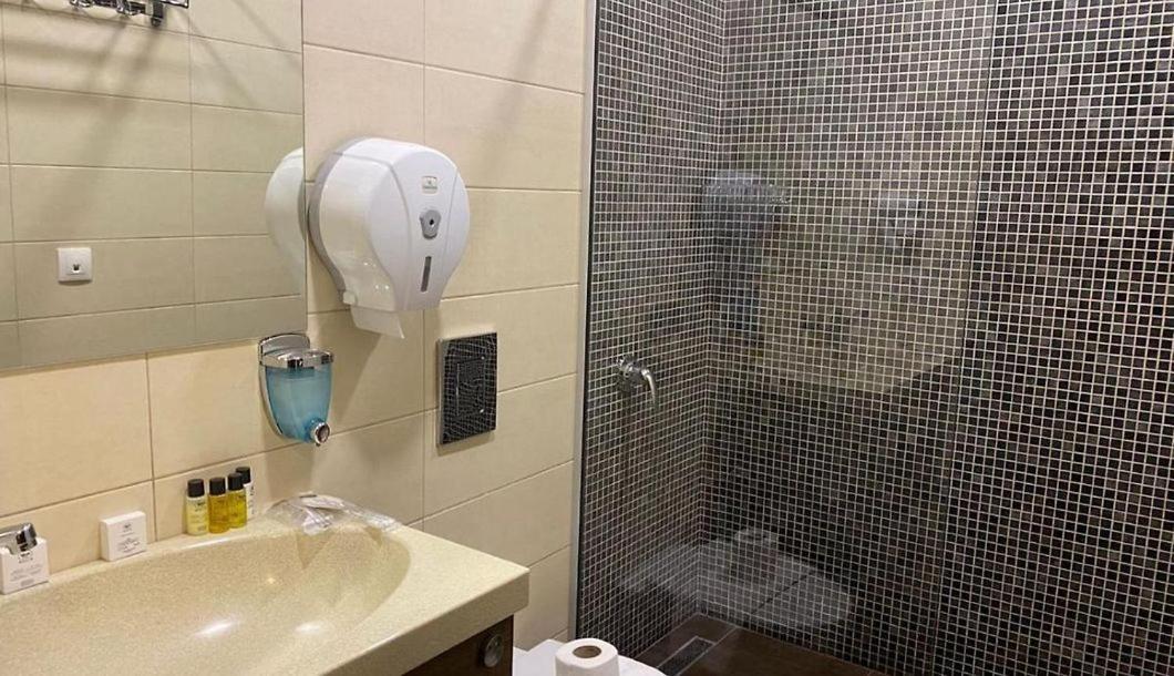 Betlem Hotel -Tbilisi City מראה חיצוני תמונה